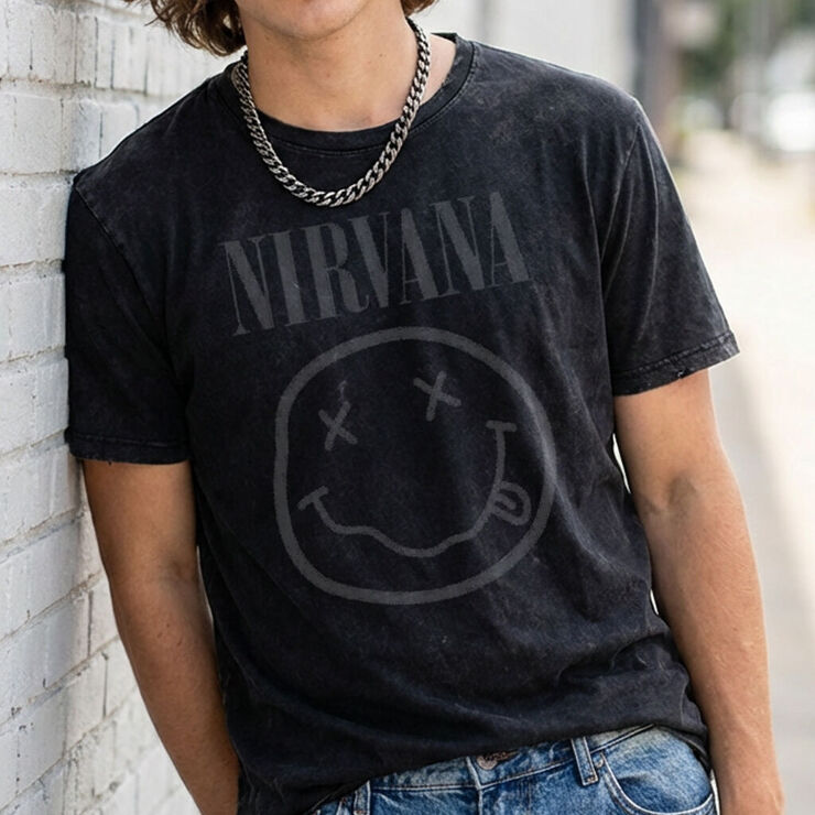 Why your first t-shirt design should be one colour